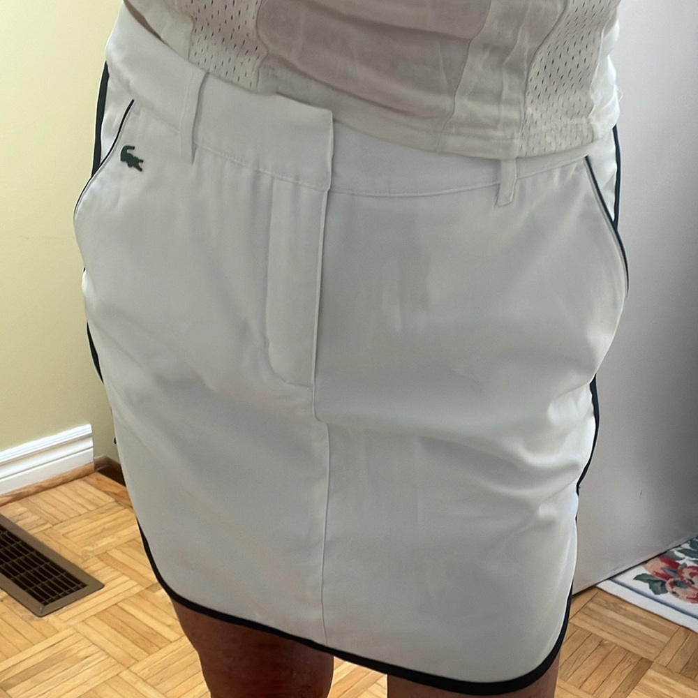 NWOT Lacoste tennis skort, size 34 (6)